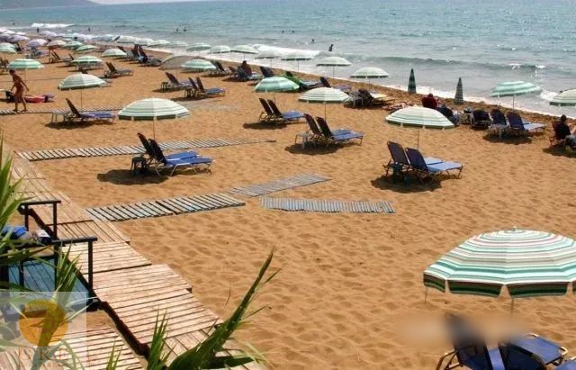 164075131_900x675_result-1