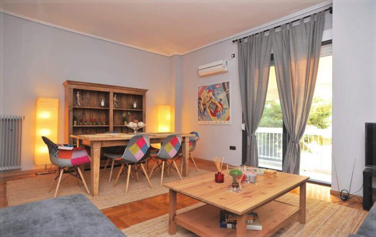 A4-1365_ktimatoemporiki_Kolonaki_apartment_for_sale_Athens-10-1024x645-1