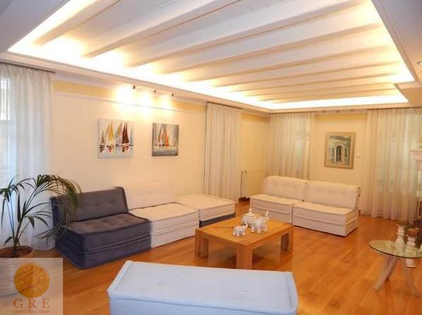 New_Presentation_with_pri-008