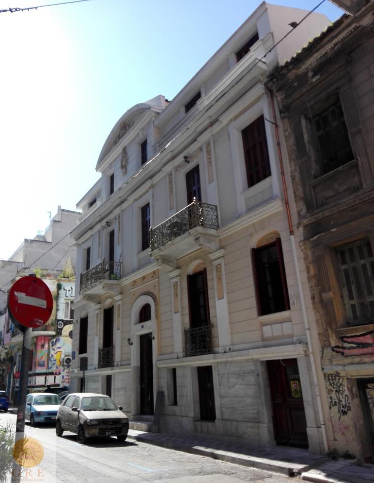 New_Presentation_with_pri-021