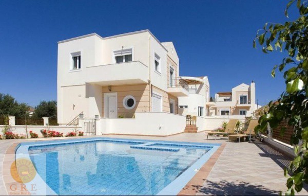 Villa-in-Chnia-Crete-for-sake-with-private-pool