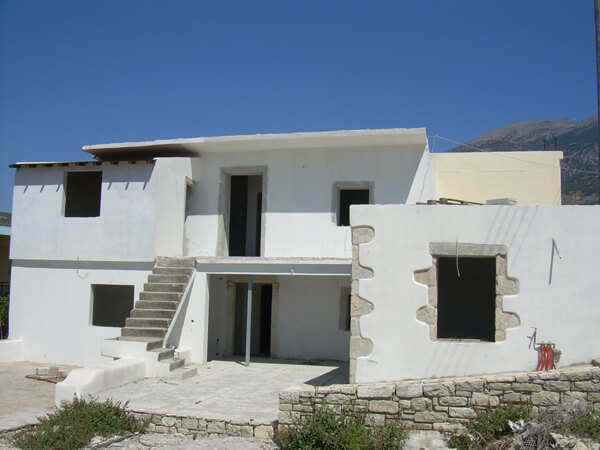 בית-מסורתי-44-כרתים-זארוס-1