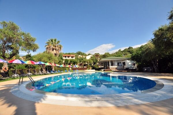 מלון-למכירה-בקורפו-13-19