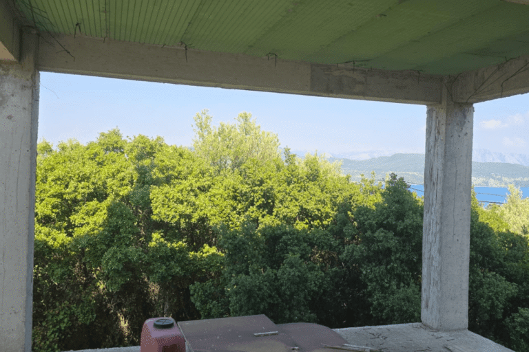 Skeleton-Traditional-House-Lefkada-02-6-2