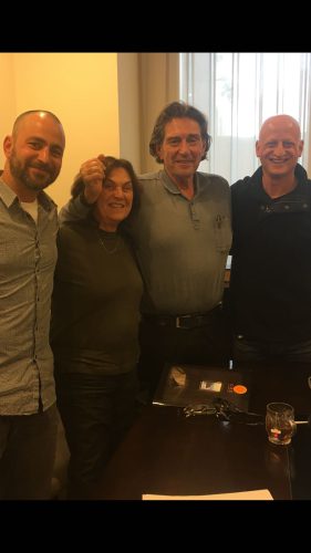 63abe990-497f-4111-bcdf-7183b33bf928